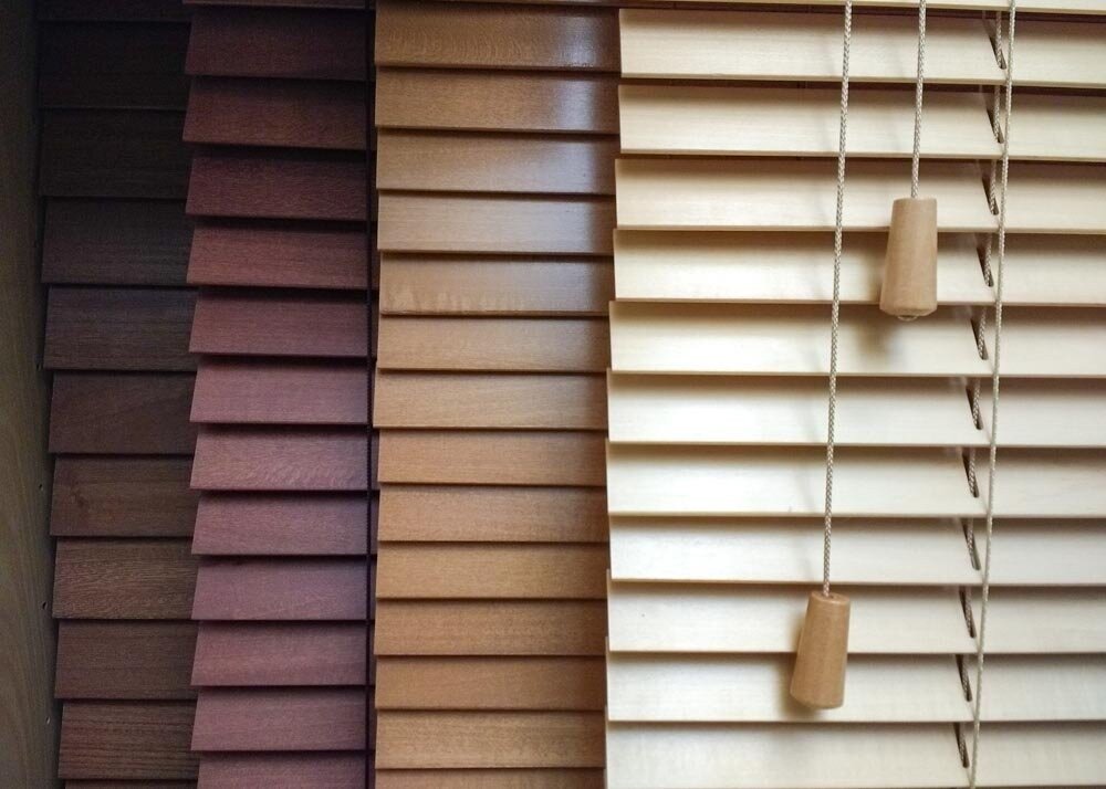 Store Interieur Venitien en Bois 50 mm Gris Vieux Bois – Image 3